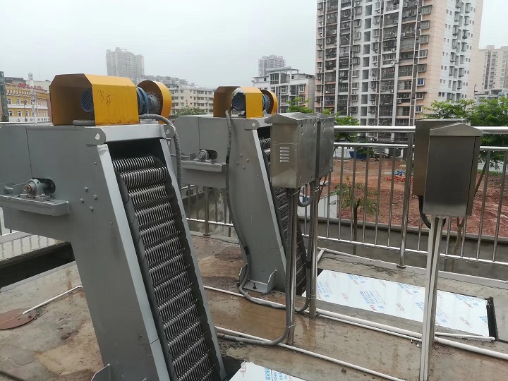 格柵除污機(jī)操作要點(diǎn)與注意事項(xiàng)